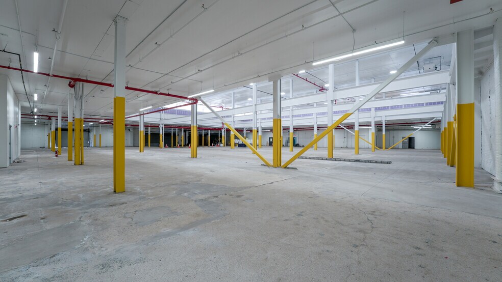 More Photos Of 845 E 136th St, Bronx Warehouse For Sale