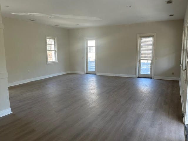 More Photos Of 12 Celadon Dr, Beaufort Storefront Retail Office For Lease