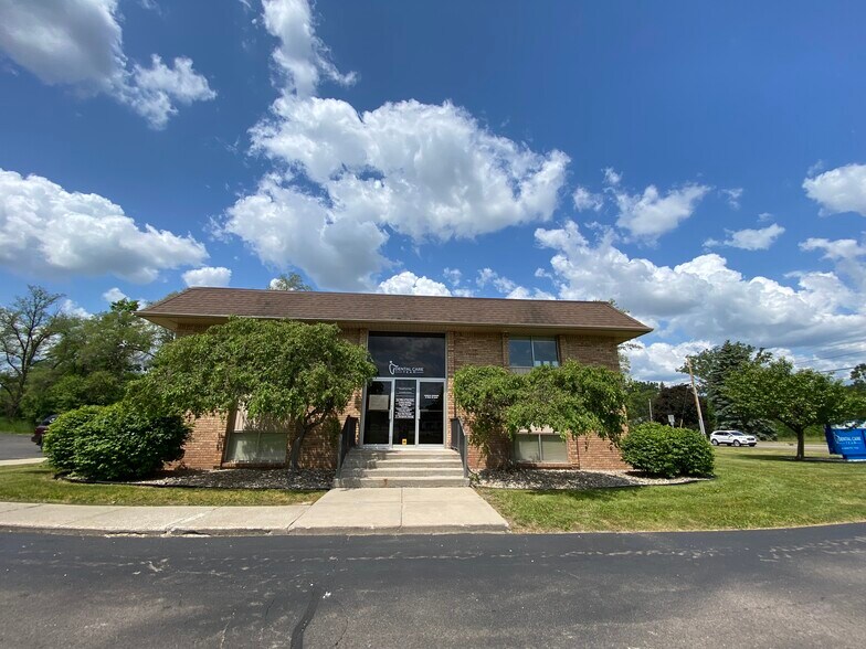 More Photos Of 2290 E Hill Rd, Grand Blanc Medical For Sale