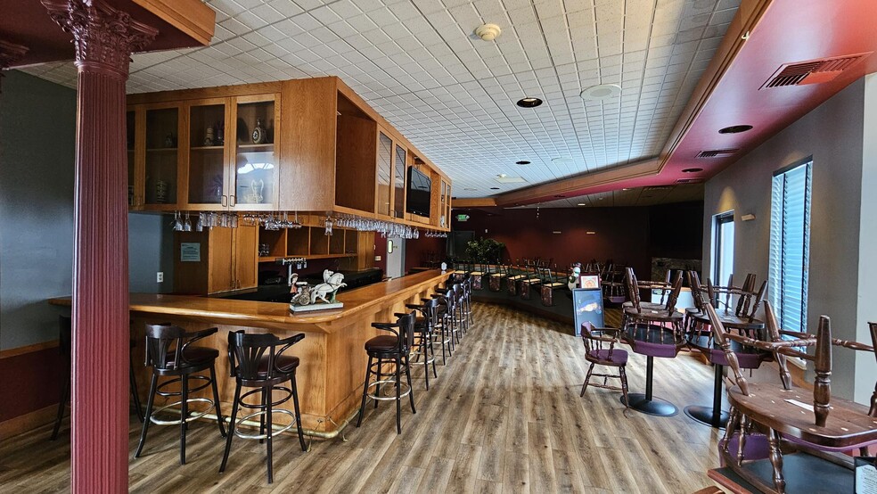 More Photos Of 1650 W Bakerview Rd, Bellingham Restaurant For Lease