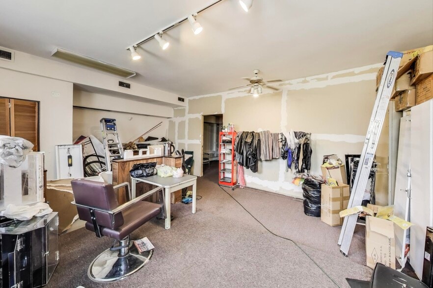 More Photos Of 9215 S Ashland Ave, Chicago General Retail For Sale