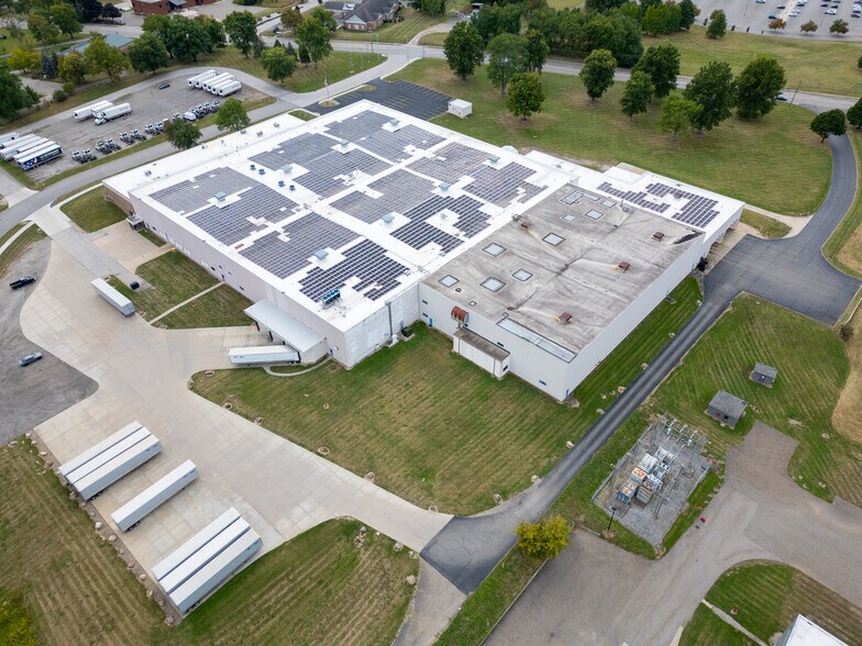 More Photos Of 6800 N Chestnut St, Ravenna Warehouse For Sale