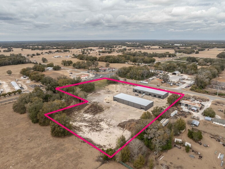 More Photos Of 3023 E C 48, Center Hill Warehouse For Lease