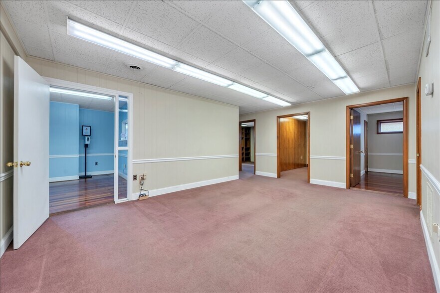 More Photos Of 356-358 Campbell Ave NW, Roanoke Office For Sale