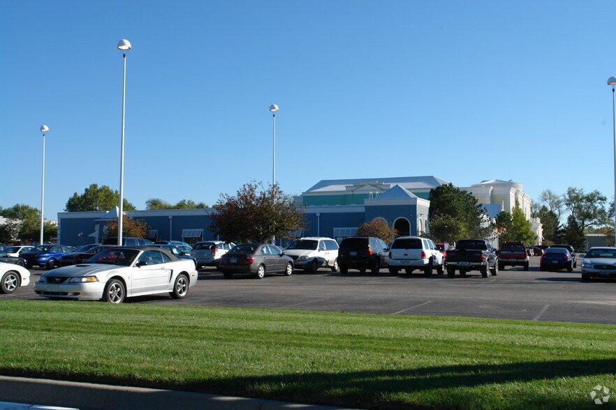 More Photos Of 4729 S Palisade St, Wichita Office For Lease