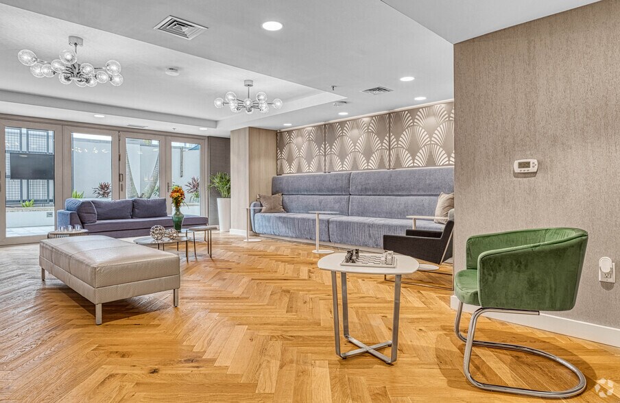 More Photos Of 404 E Central Blvd, Orlando Apartments For Lease