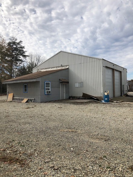 More Photos Of 9017 Patriot Hwy, Fredericksburg Warehouse For Sale