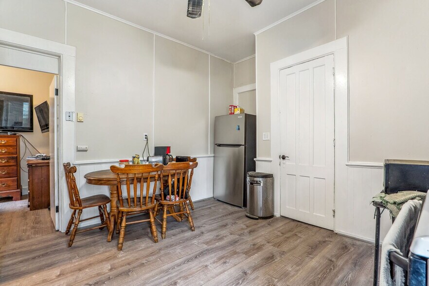 More Photos Of 462-470 2nd Ave, Troy Storefront Retail Residential For Sale