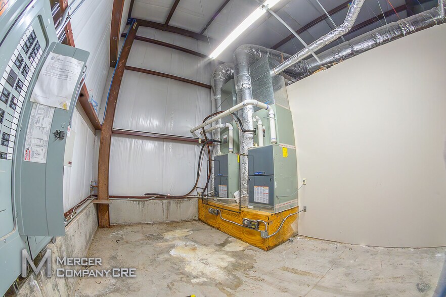 More Photos Of 340 S Eckroat St, Oklahoma City Unknown For Lease