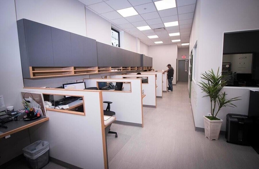 More Photos Of 118-40 Montauk St, Saint Albans Distribution For Sale