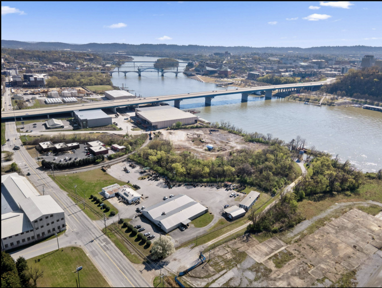 Primary Photo Of 700 Manufacturers Rd, Chattanooga Manufacturing For Lease