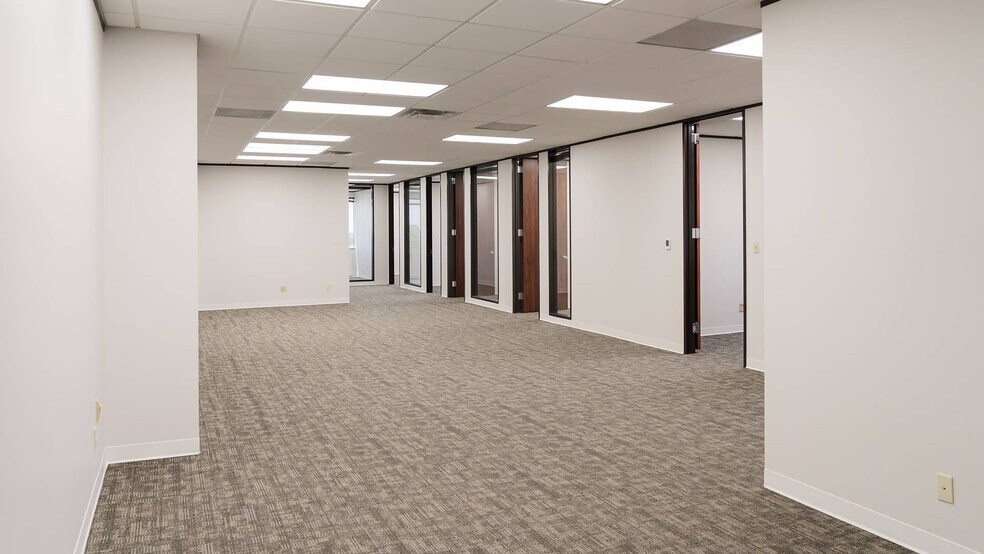 More Photos Of 3901 S Lamar Blvd, Austin Medical For Lease