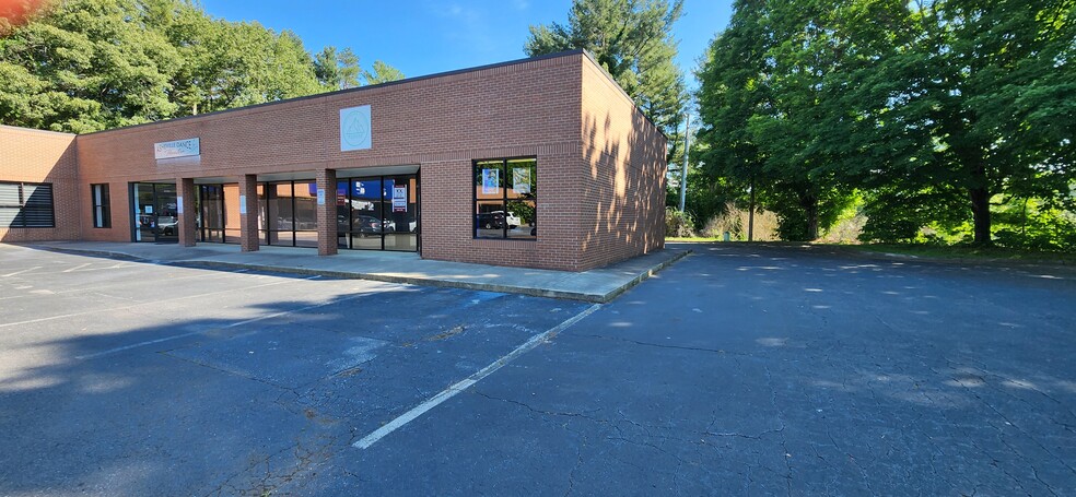 Primary Photo Of 802 Fairview Rd, Asheville Medical For Lease