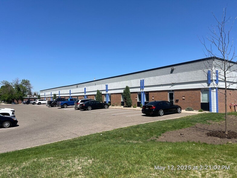 Primary Photo Of 7385-7399 Bush Lake Rd, Edina Showroom For Sale