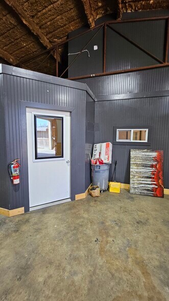 More Photos Of 1211 Holland St, Houston Flex For Sale