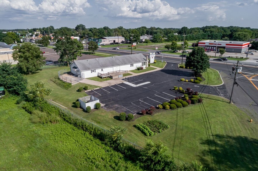 More Photos Of 1555 Route 38, Lumberton Showroom For Sale
