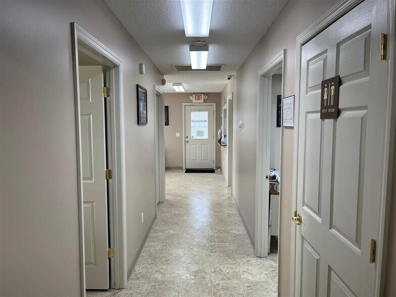 More Photos Of 4288 N Jackson Hwy, Glasgow Medical For Sale