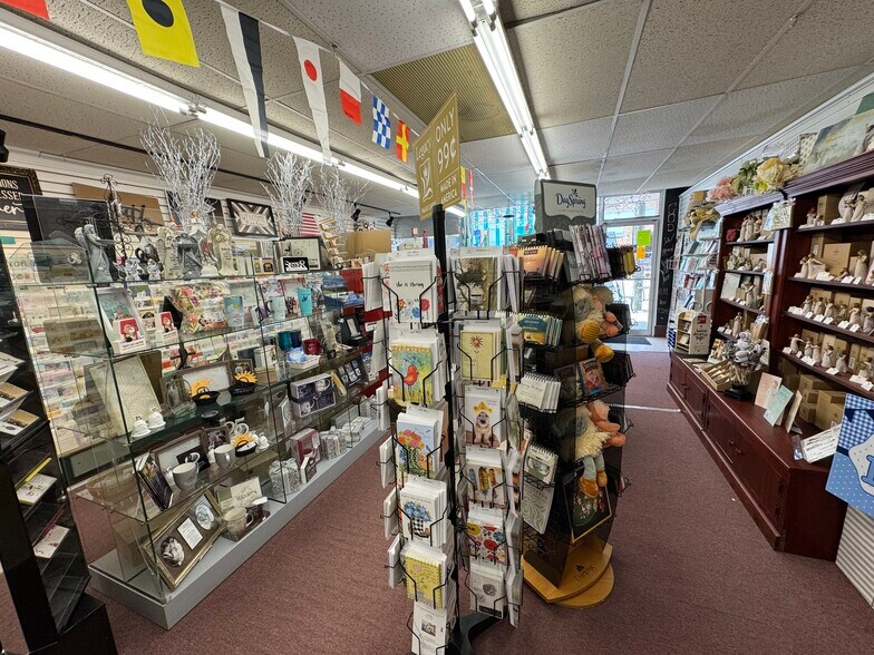 More Photos Of 416 Main St, Point Pleasant Storefront For Sale