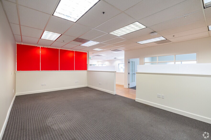 More Photos Of 233 E Harris Ave, South San Francisco Manufacturing For Lease