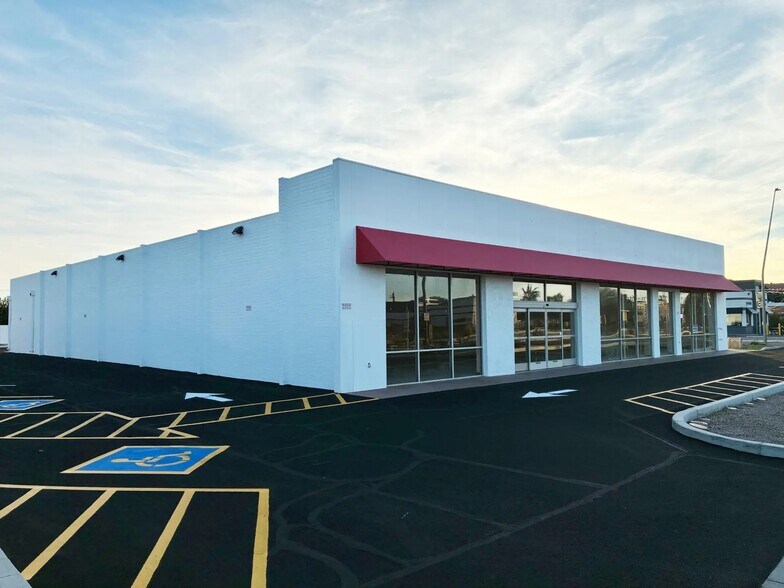 Primary Photo Of 1021-1025 E Main St, Mesa Showroom For Lease