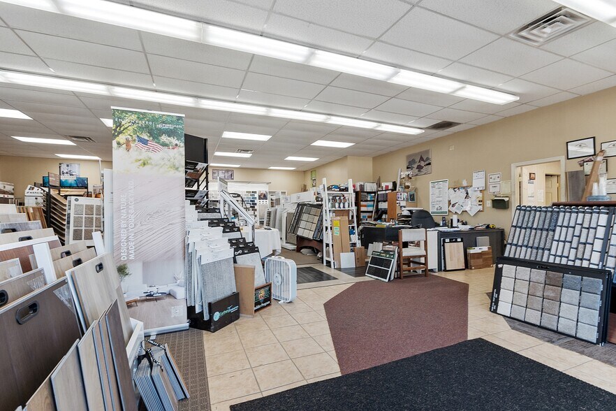 More Photos Of 359 Summer St, Fitchburg Storefront For Sale