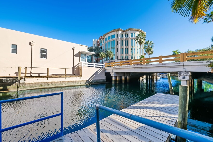 More Photos Of 1103-1111 E Las Olas Blvd, Fort Lauderdale Freestanding For Lease