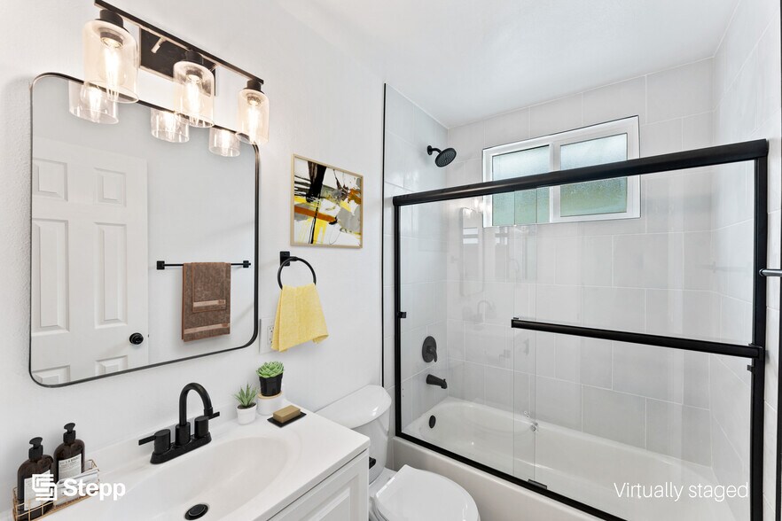 More Photos Of 4332 Andy St, Lakewood Multifamily For Sale