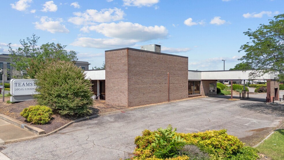 More Photos Of 105 N Main St, Hopewell Medical For Sale
