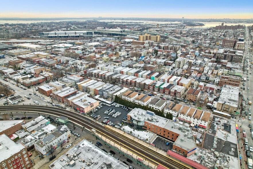 More Photos Of 2244 Westchester Ave, Bronx Office For Sale