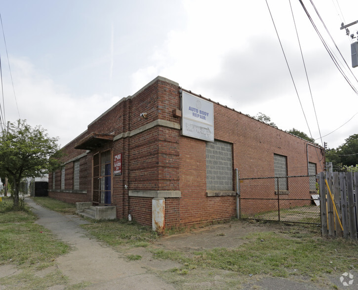 Primary Photo Of 2114 N Graham St, Charlotte Warehouse For Lease