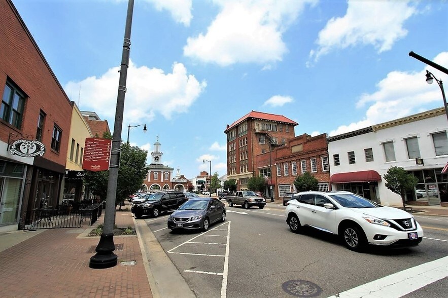 More Photos Of 124 Gillespie St, Fayetteville Office For Lease