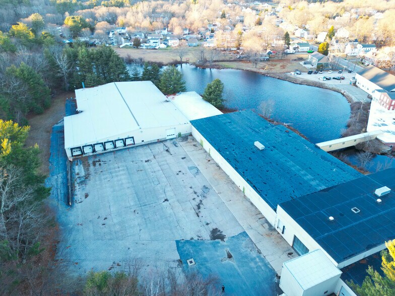 More Photos Of 44 Rivulet St, Uxbridge Warehouse For Sale