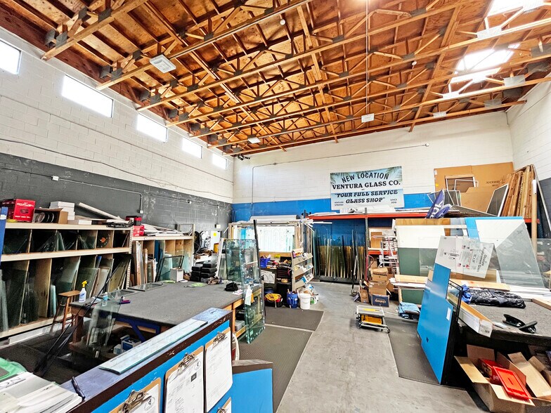 More Photos Of 1450 E Thompson Blvd, Ventura Freestanding For Lease