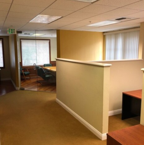 More Photos Of 511 Torrance Blvd, Redondo Beach Office For Lease