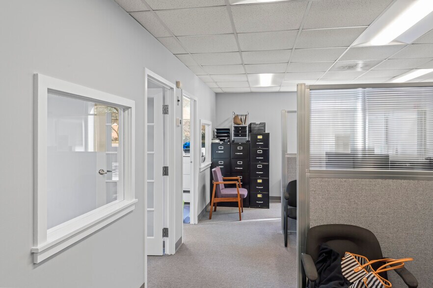 More Photos Of 7210 Old Keene Mill Rd, Springfield Medical For Lease