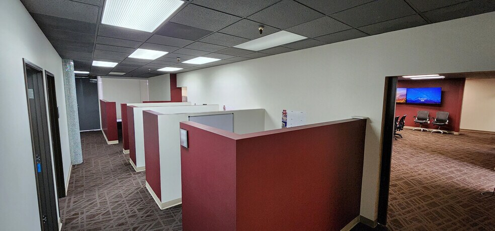 More Photos Of 3790 Paradise Rd, Las Vegas Office For Lease