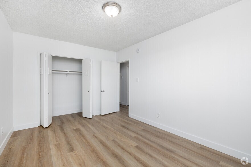 More Photos Of 2700 Ellendale Pl, Los Angeles Apartments For Sale