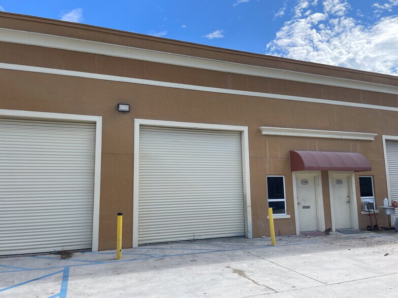 Primary Photo Of 3330-3382 SE Gran Park Way, Stuart Warehouse For Lease