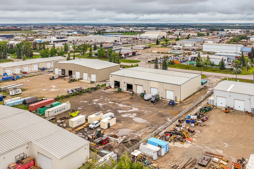 More Photos Of 1202 5th St, Nisku Manufacturing For Lease