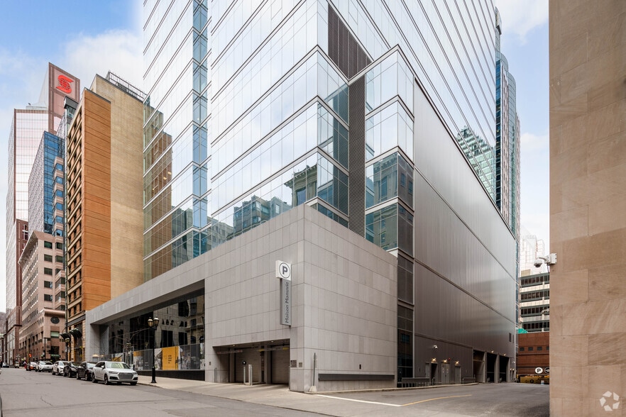 More Photos Of 900 Boul De Maisonneuve O, Montréal Office For Lease