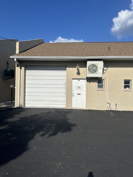 More Photos Of 18350 Paulson Dr, Port Charlotte Warehouse For Sale