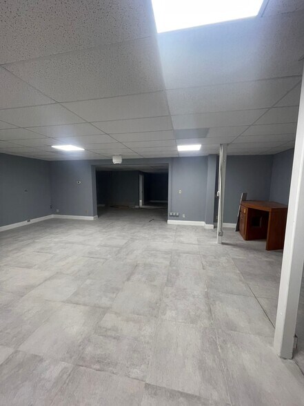 More Photos Of 5299 Saint Augustine Rd, Jacksonville Manufacturing For Lease