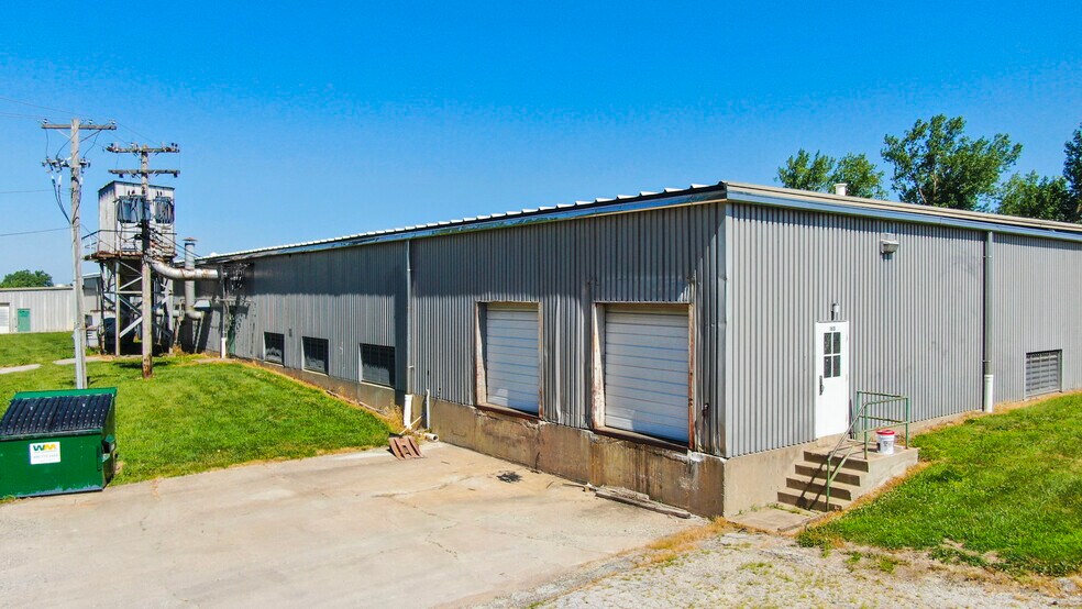 More Photos Of 1615 Radio Hill Rd, Boonville Warehouse For Lease