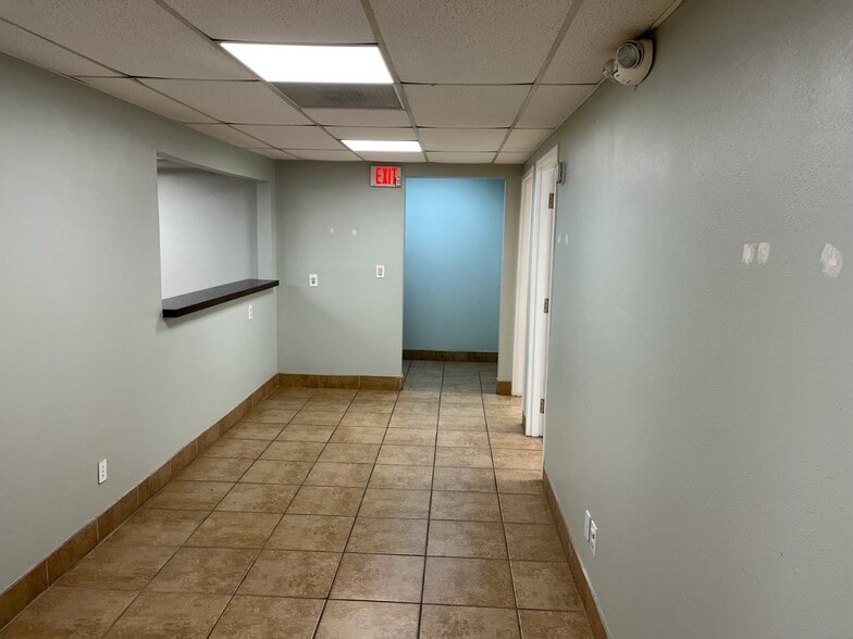 More Photos Of 3140 34th St N, Saint Petersburg Freestanding For Sale