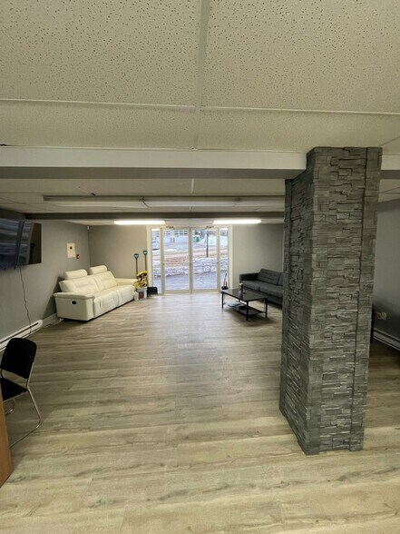 More Photos Of 327 Windmill Rd, Dartmouth Office For Lease