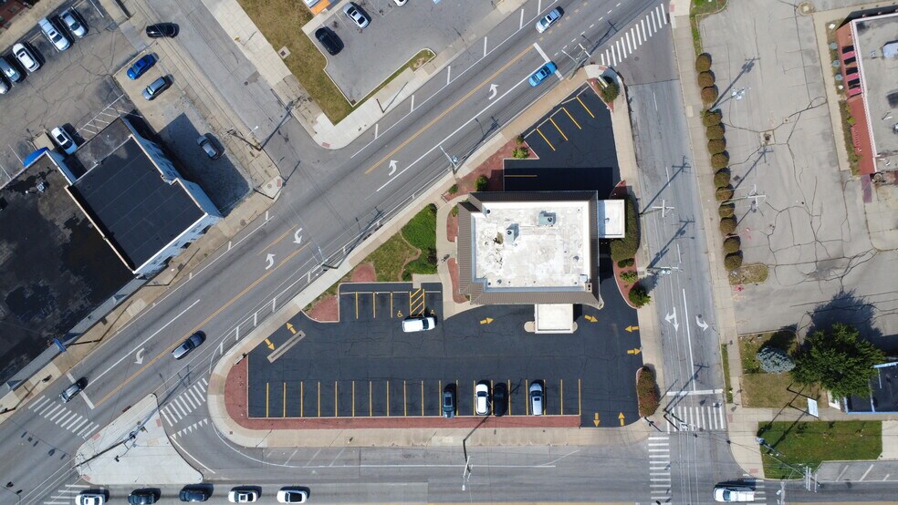 More Photos Of 5100 Glenway Ave, Cincinnati Freestanding For Sale