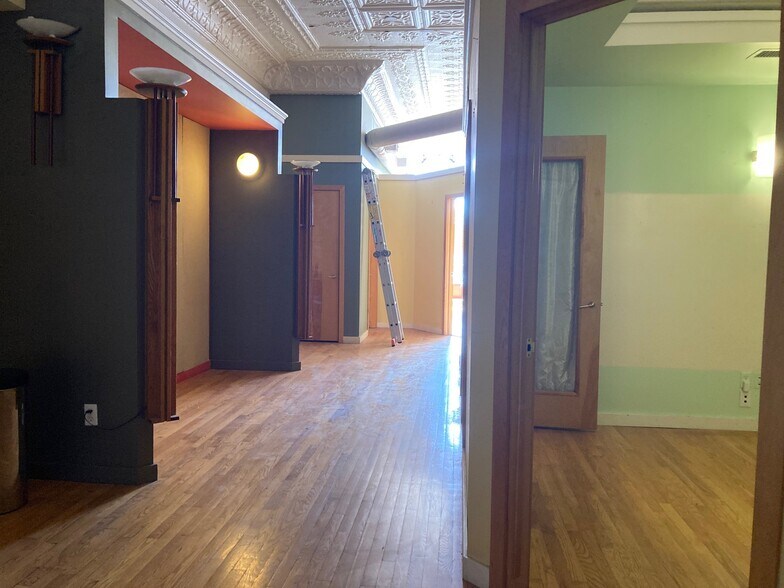 More Photos Of 408 E Wilson St, Madison Office For Lease
