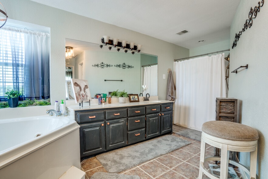 More Photos Of 300 VZ County Road 4718, Murchison Land For Sale