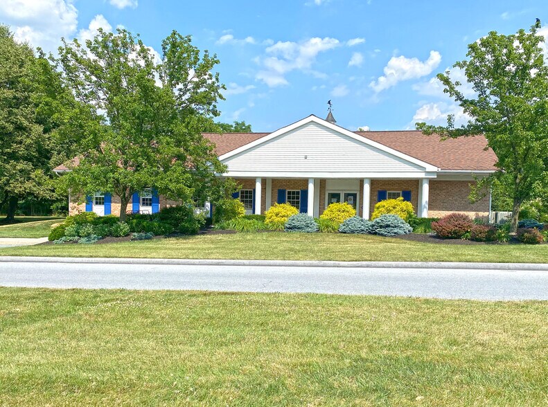 More Photos Of 1245 Cocoa Ave, Hershey Office For Sale