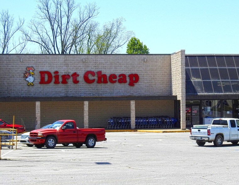 More Photos Of 1108 Highway 72 E, Corinth General Retail For Lease
